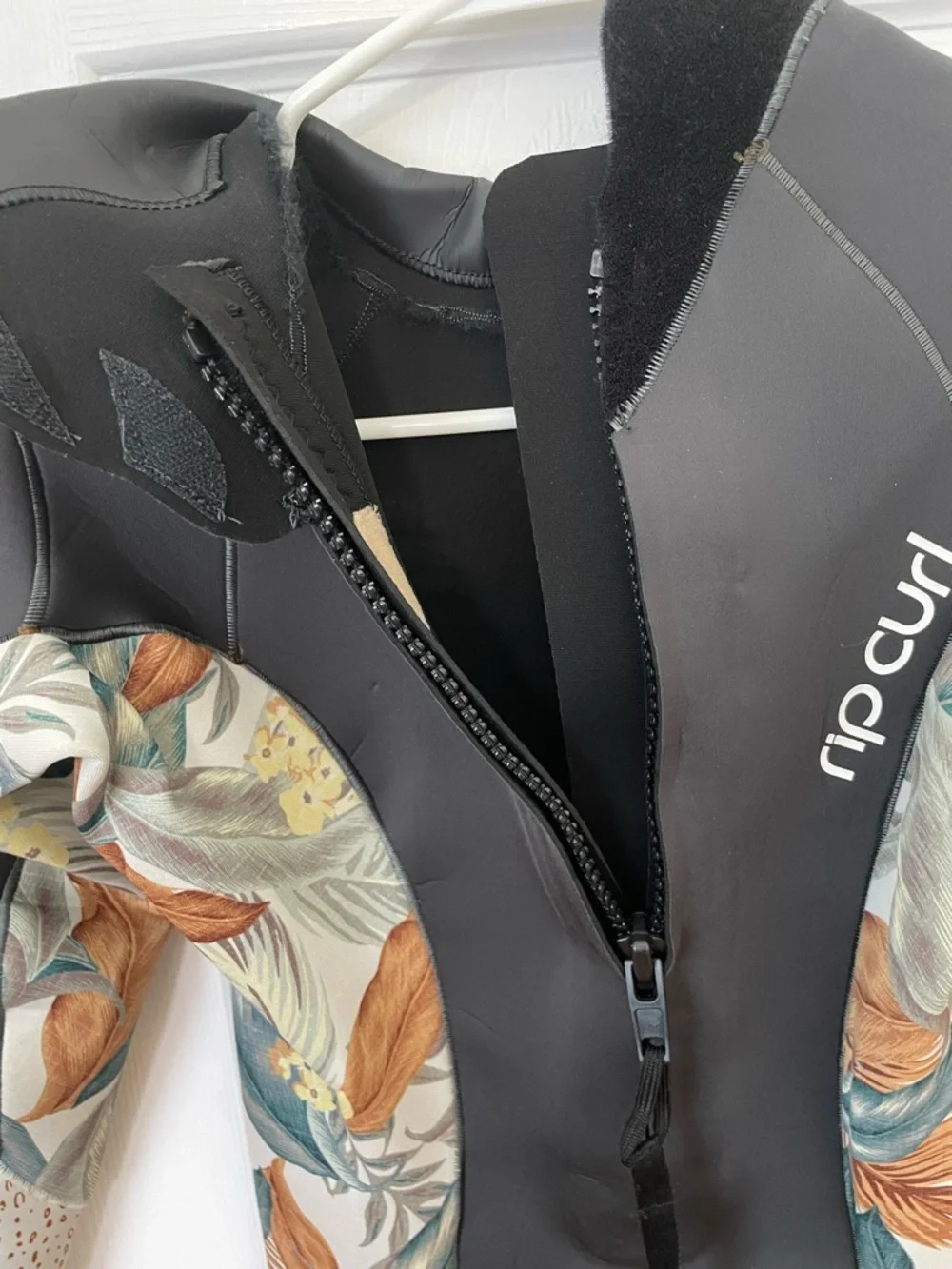 Rip Curl Black Shorty Wetsuit with Subtle Print Trim